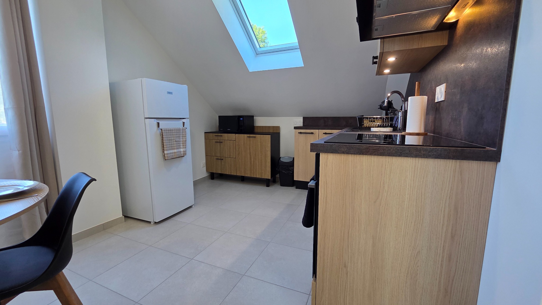 La cuisine équipée — appartement D au 5 Lalo